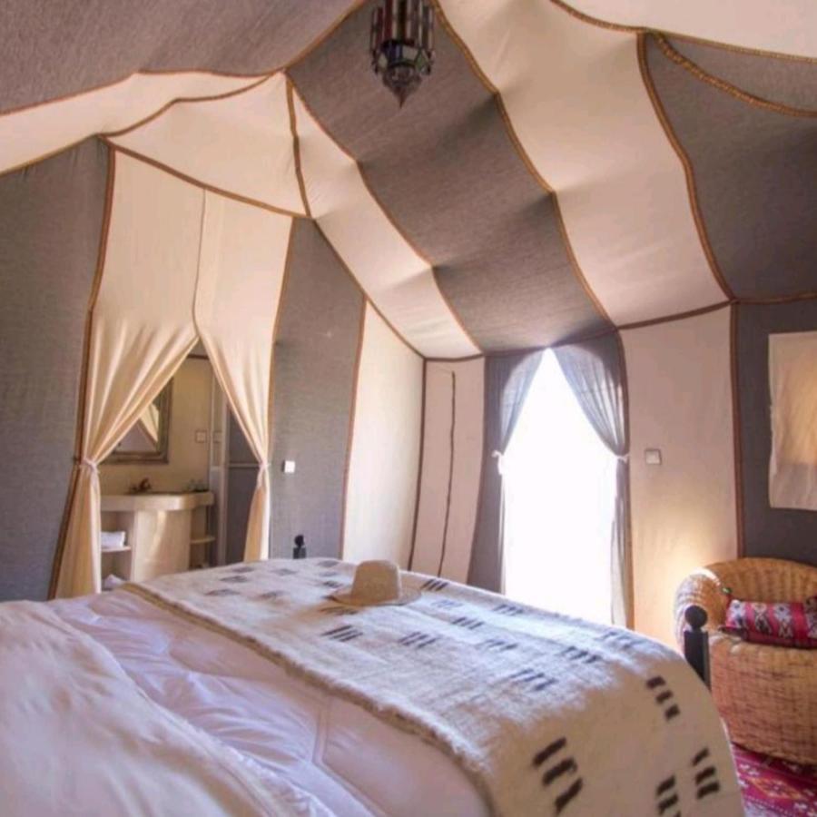 Отель Family Luxury Glamping Мерзуга Экстерьер фото