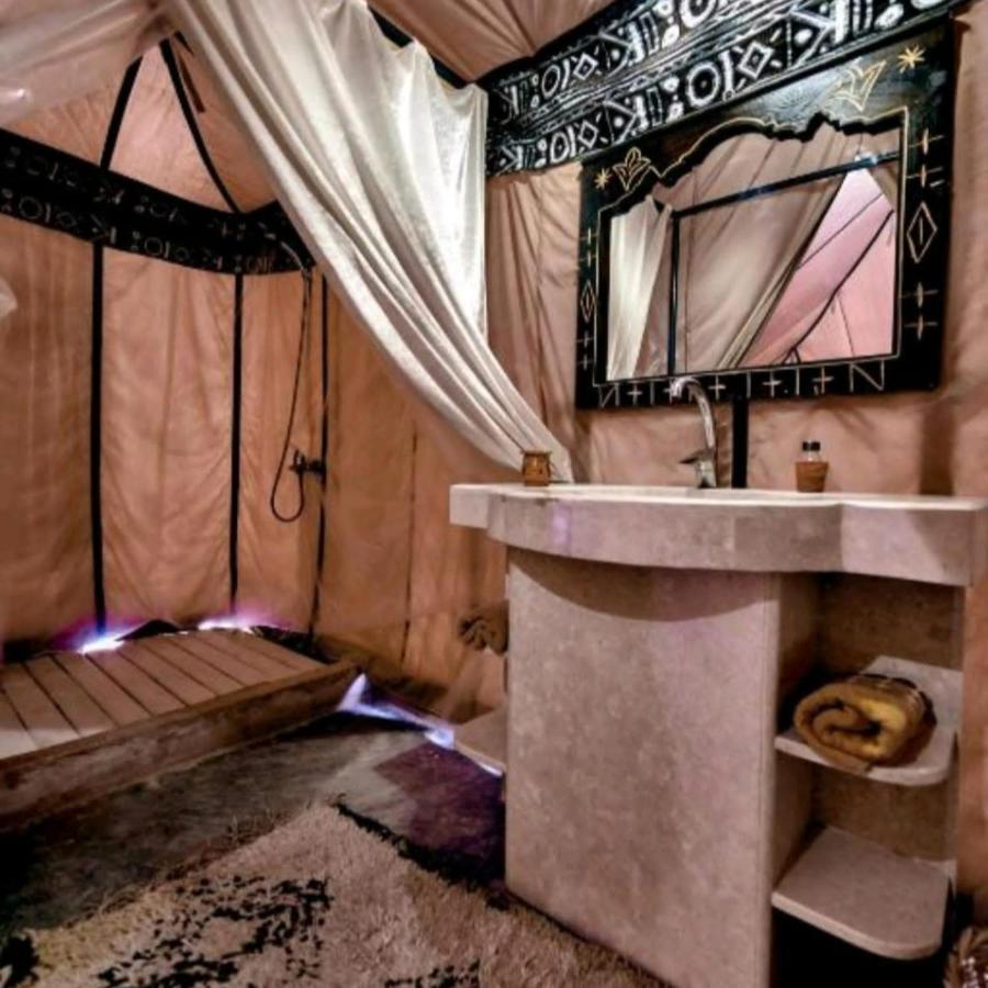 Отель Family Luxury Glamping Мерзуга Экстерьер фото