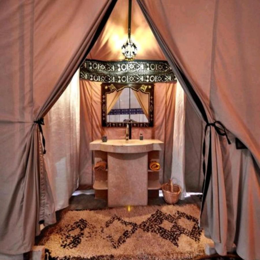 Отель Family Luxury Glamping Мерзуга Экстерьер фото