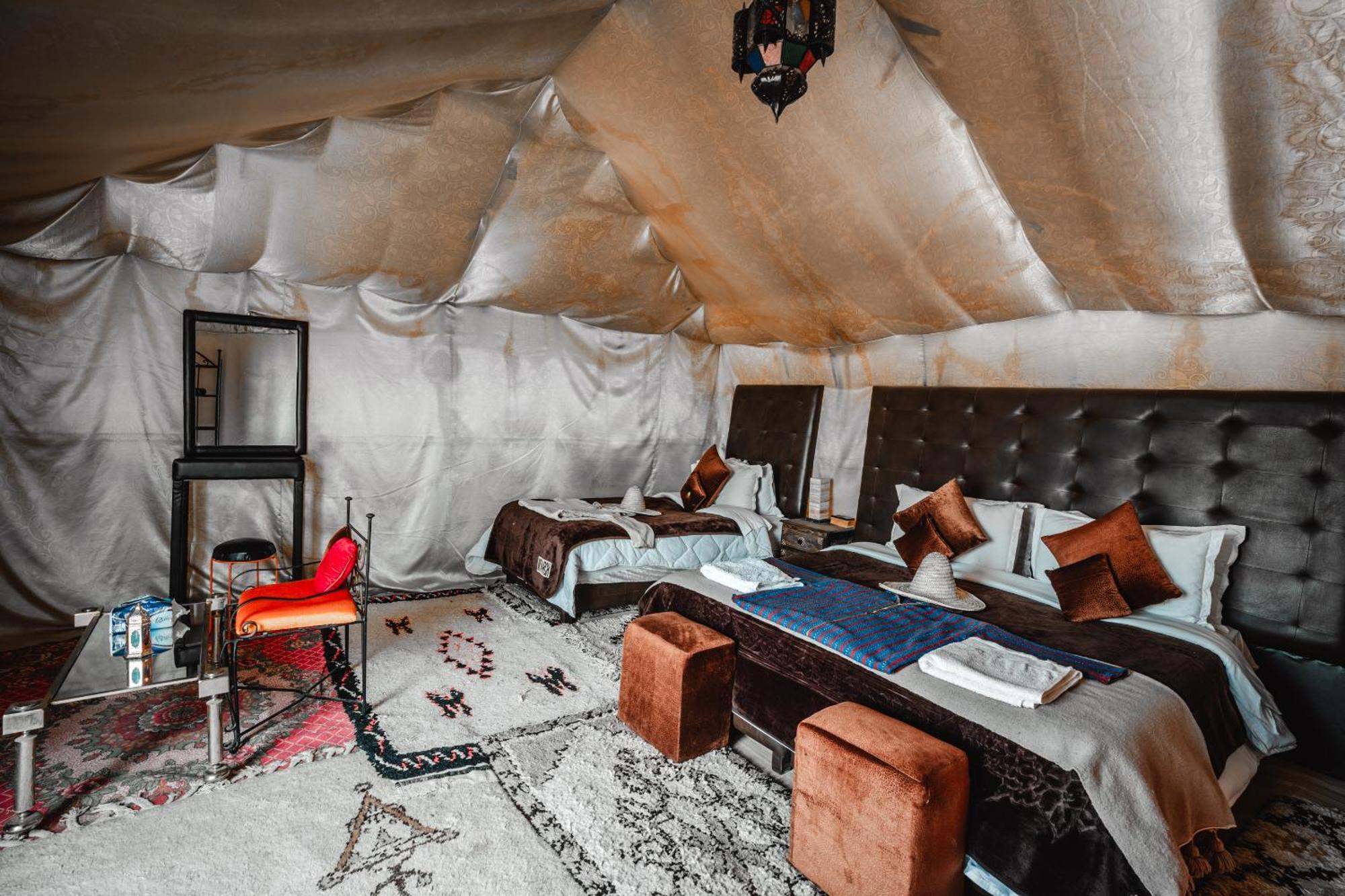 Отель Family Luxury Glamping Мерзуга Экстерьер фото